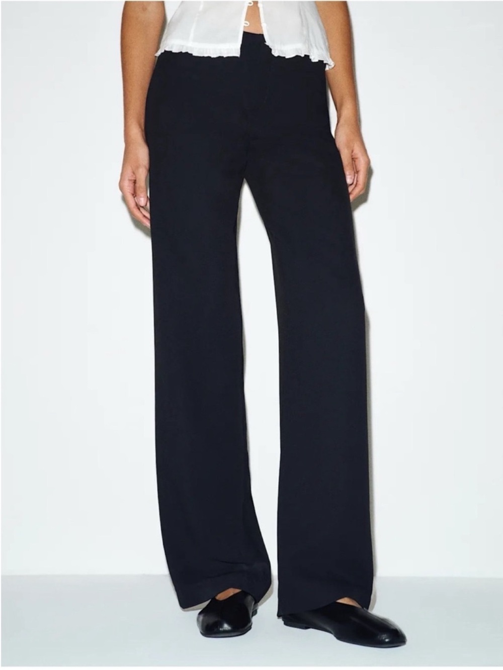 Reformation Vida Low Rise Pants in Pitch Black 8